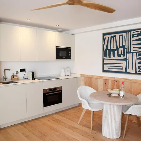 Les Pereire Aparthotel 5*