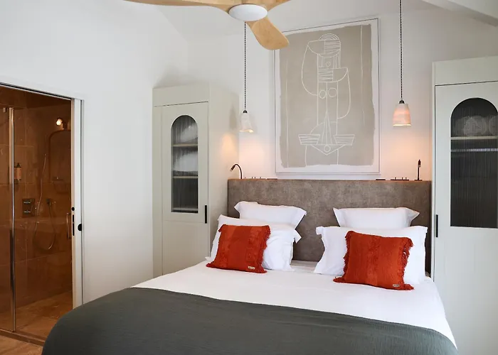 Les Pereire Aparthotel