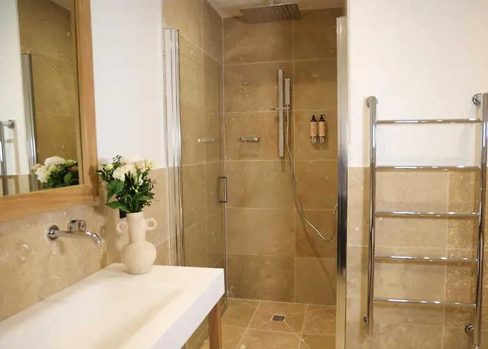 Les Pereire Aparthotel 5*